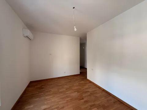 Sale, two bedroom apartment, 64m², Bečići, Budva - image 5