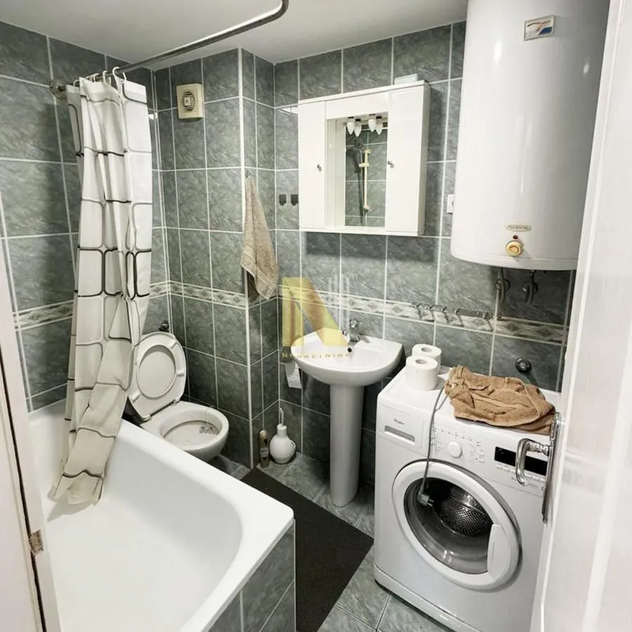 Izdavanje, jednosoban stan, 41m², Cara Dušana, Novi Sad Sve Podlokacije