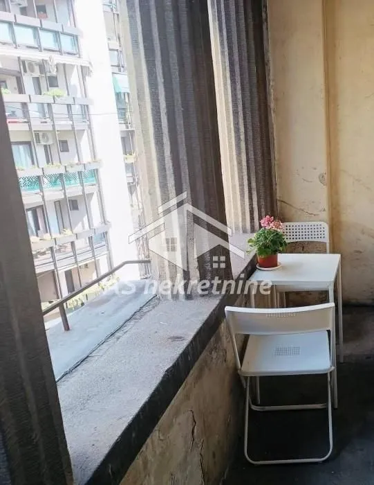 Rent, four bedroom apartment, 120m², Stari Grad, Beograd