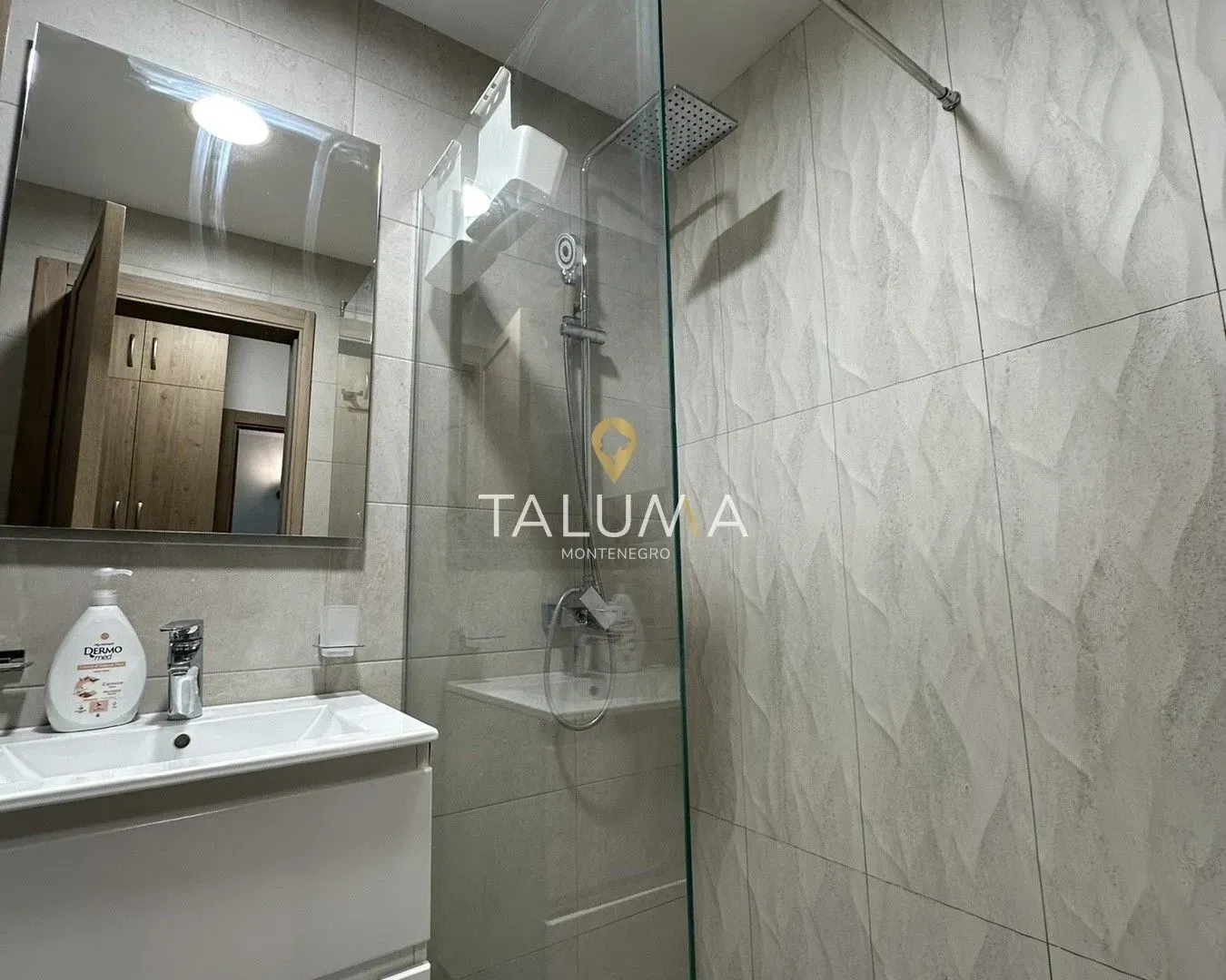 Rent, one bedroom apartment, 50m², City Kvart, Podgorica