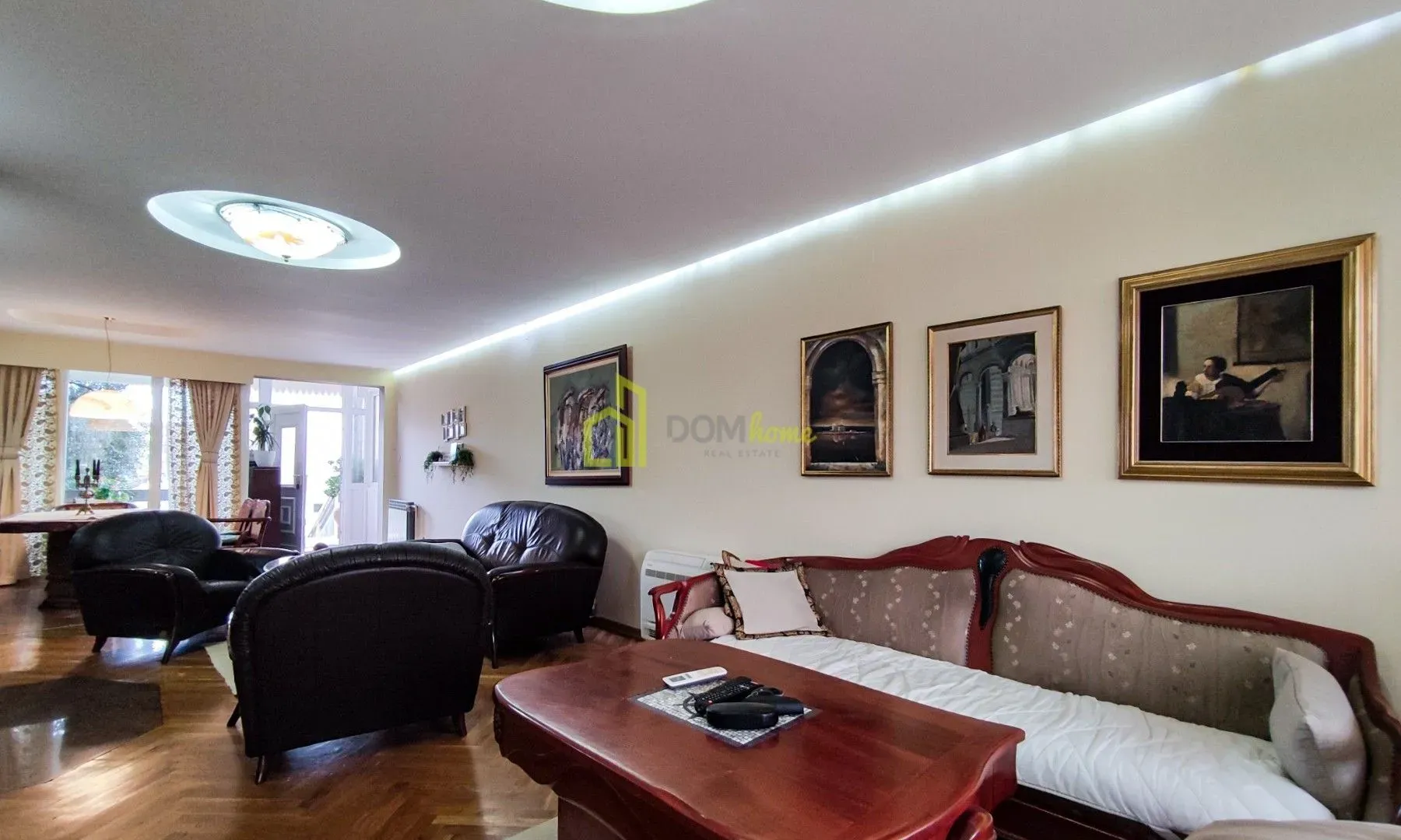 Sale, house, 405m², Stari Aerodrom, Podgorica