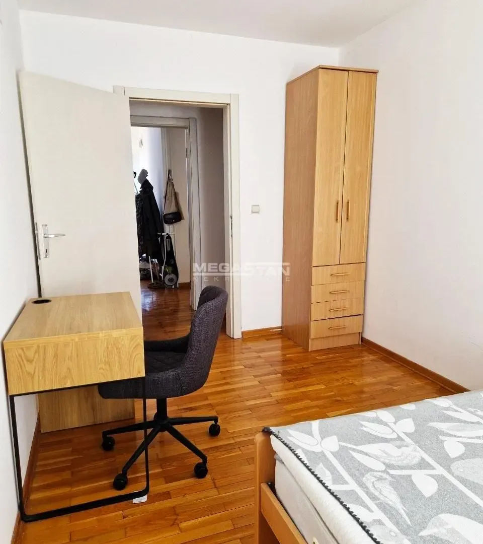 Rent, three bedroom apartment, 83m², Južni Bulevar, Vračar Sve Podlokacije