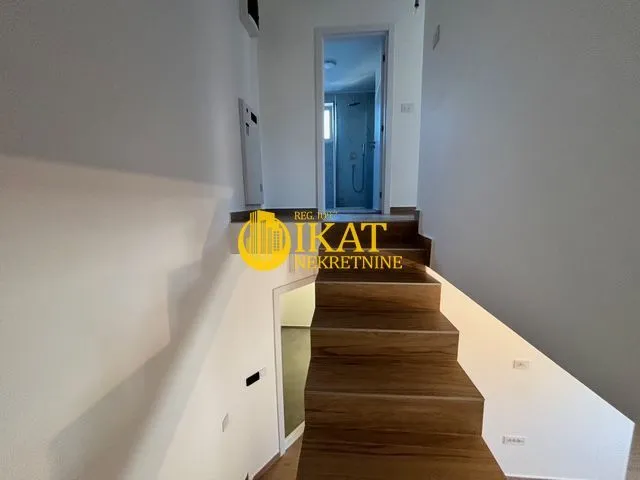 Prodaja, trosoban stan, 65m², Cvetkova Pijaca, Zvezdara Sve Podlokacije