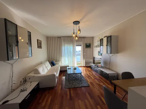 Izdavanje, stan, 54m², City Kvart, Podgorica