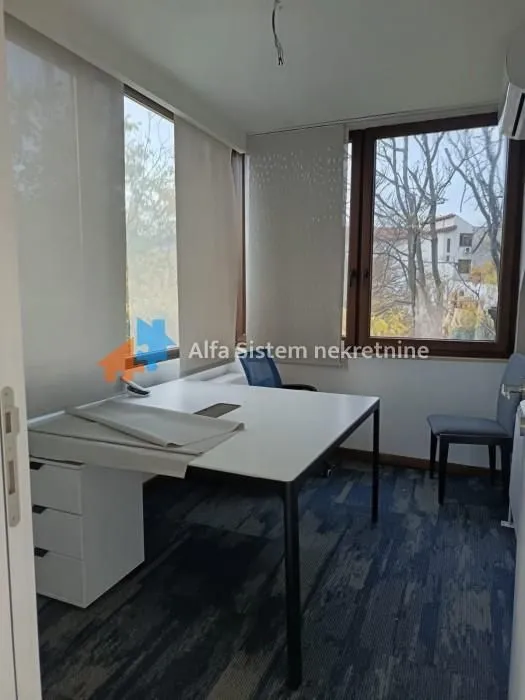 Rent, office space, 155m², Savski Venac, Beograd