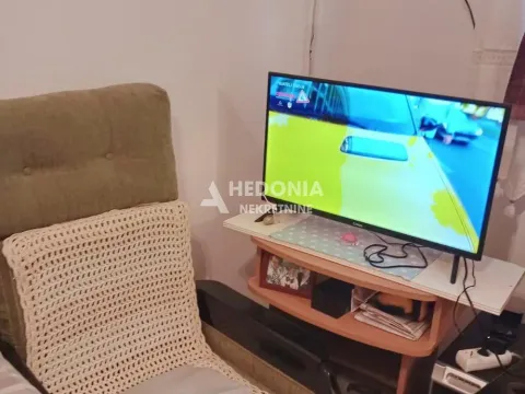 Prodaja, stan, 16m², Zemun Novi Grad, Zemun Sve Podlokacije - image 2