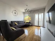 Izdavanje, jednosoban stan, 50m², Stari Aerodrom, Podgorica