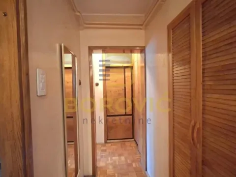 Izdavanje, trosoban stan, 80m², Savski Venac, Beograd - image 5