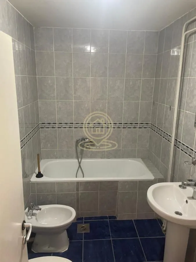 Prodaja, četvorosoban stan, 108m², Palilula, Niš