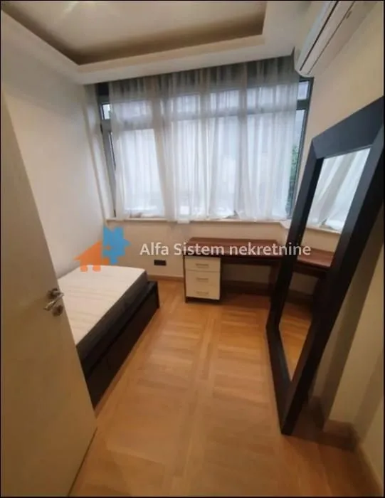 Rent, four bedroom apartment, 148m², Savski Venac, Beograd