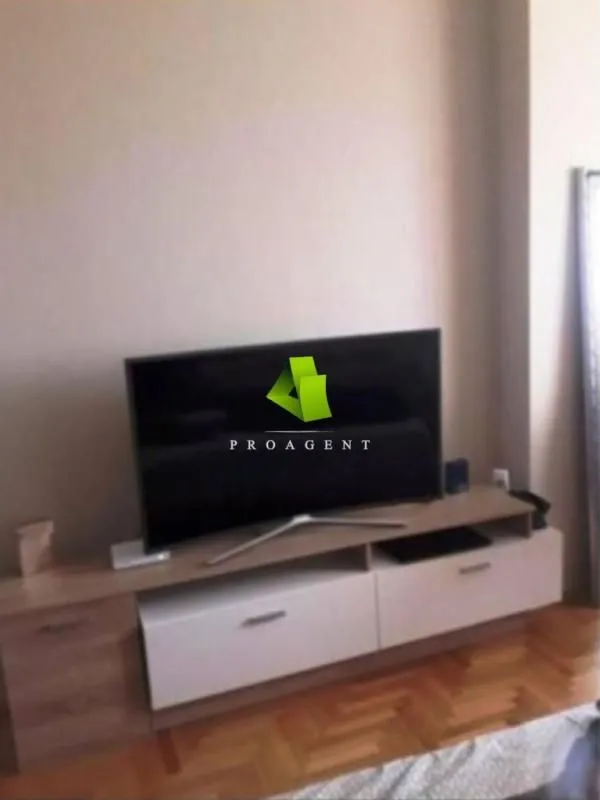 Izdavanje, kuća, 100m², Palilula, Niš