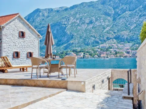 Sale, house, 200m², Muo, Kotor - image 22