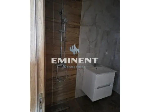 Prodaja, trosoban stan, 64m², Zemun Gornji Grad, Zemun Sve Podlokacije - image 6