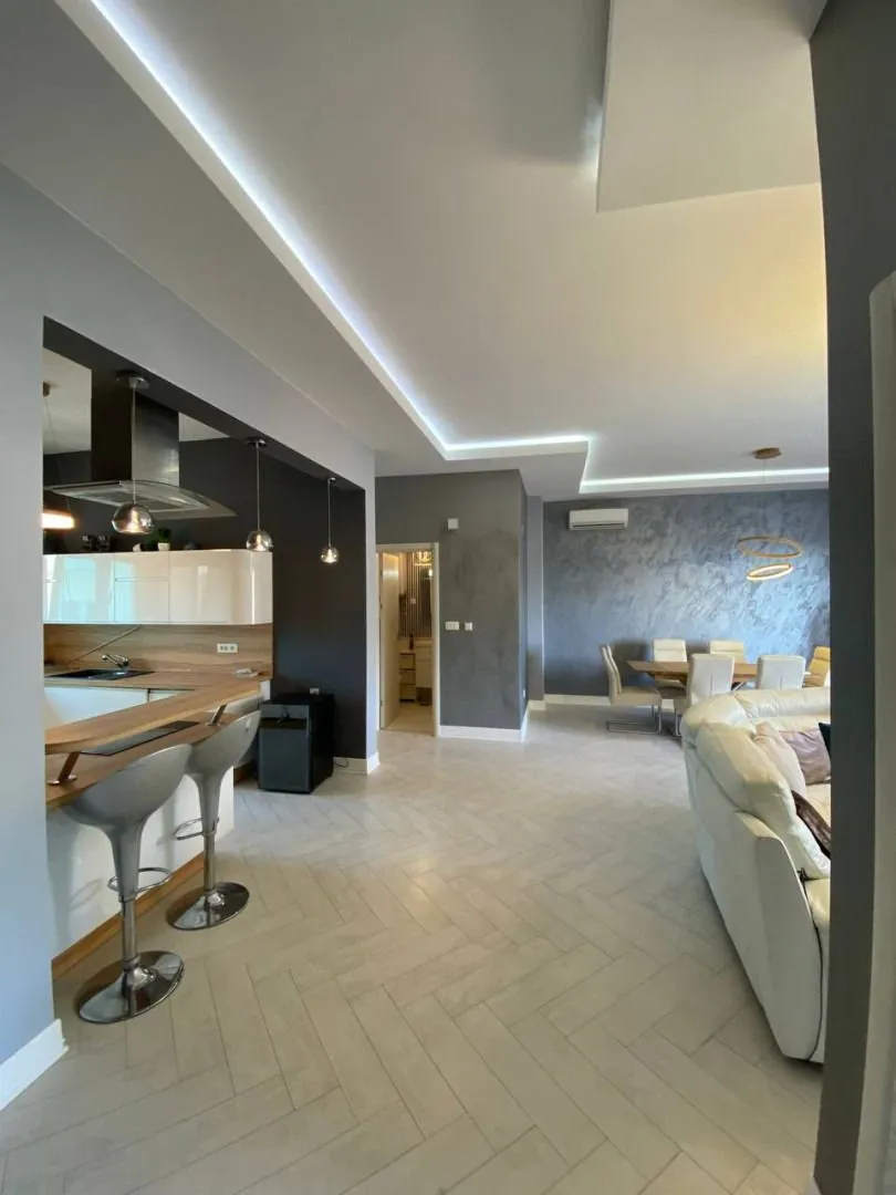 Sale, three bedroom apartment, 125m², Bečići, Budva