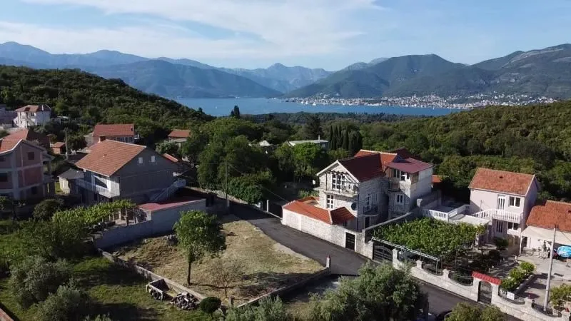 Prodaja, plac, 1200m², Tivat, Crna Gora