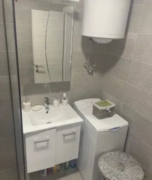 Rent, studio apartment, 35m², Gradiošnica, Tivat - image 7