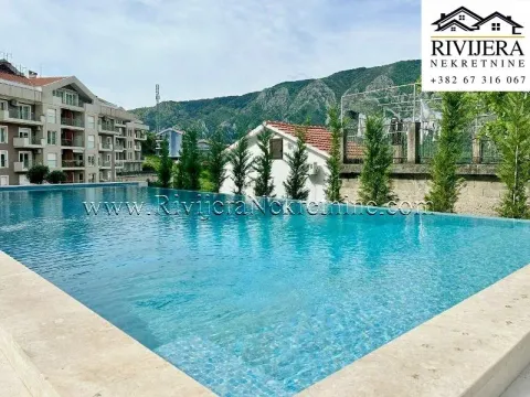 Sale, two bedroom apartment, 51m², Dobrota, Kotor - image 2
