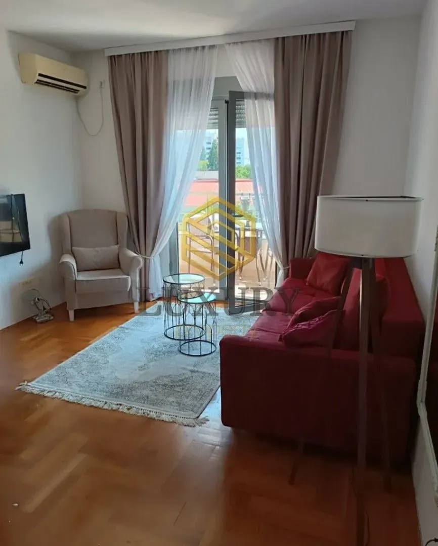 Izdavanje, jednosoban stan, 40m², Zabjelo, Podgorica