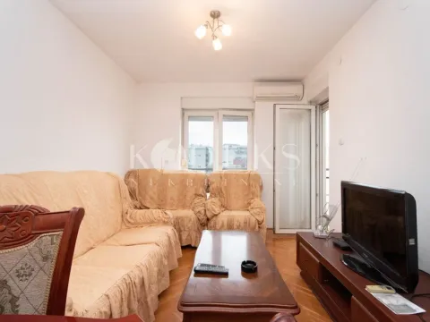 Rent, two bedroom apartment, 61m², Blok 9, Podgorica - image 2