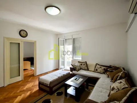 Izdavanje, dvosoban stan, 83m², Centar, Podgorica - image 9