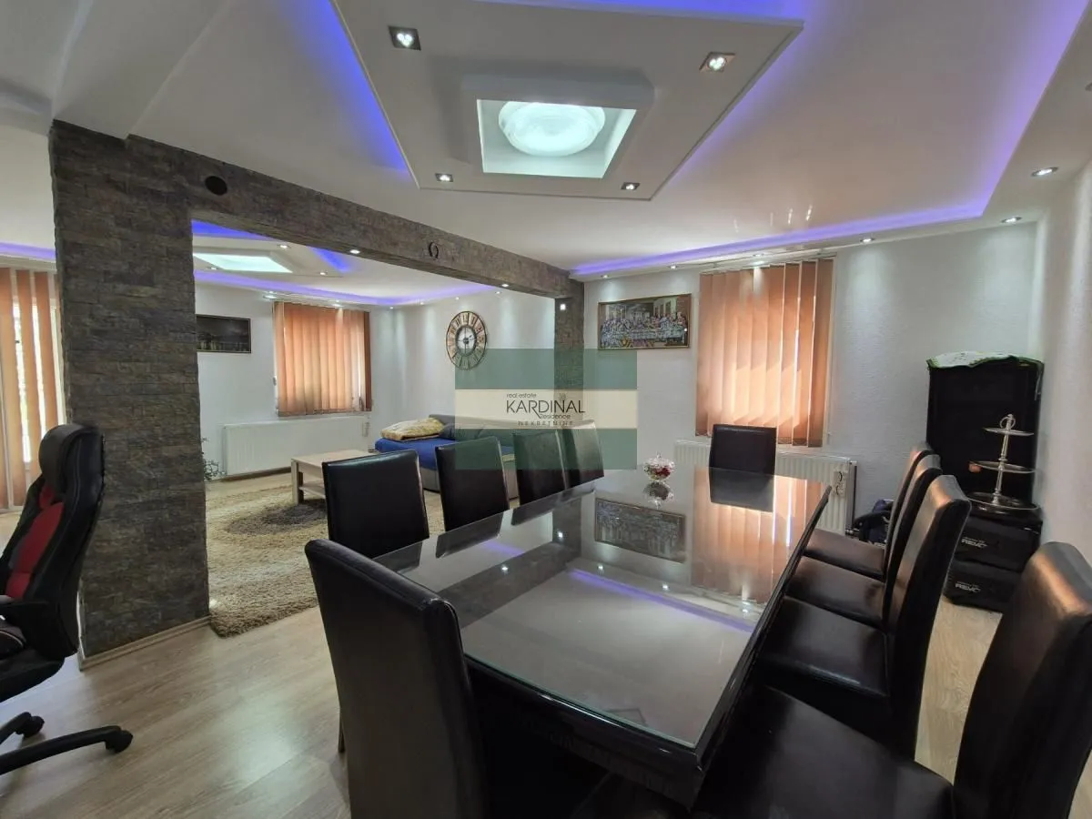 Sale, house, 181m², Kajsijar, Jagodina