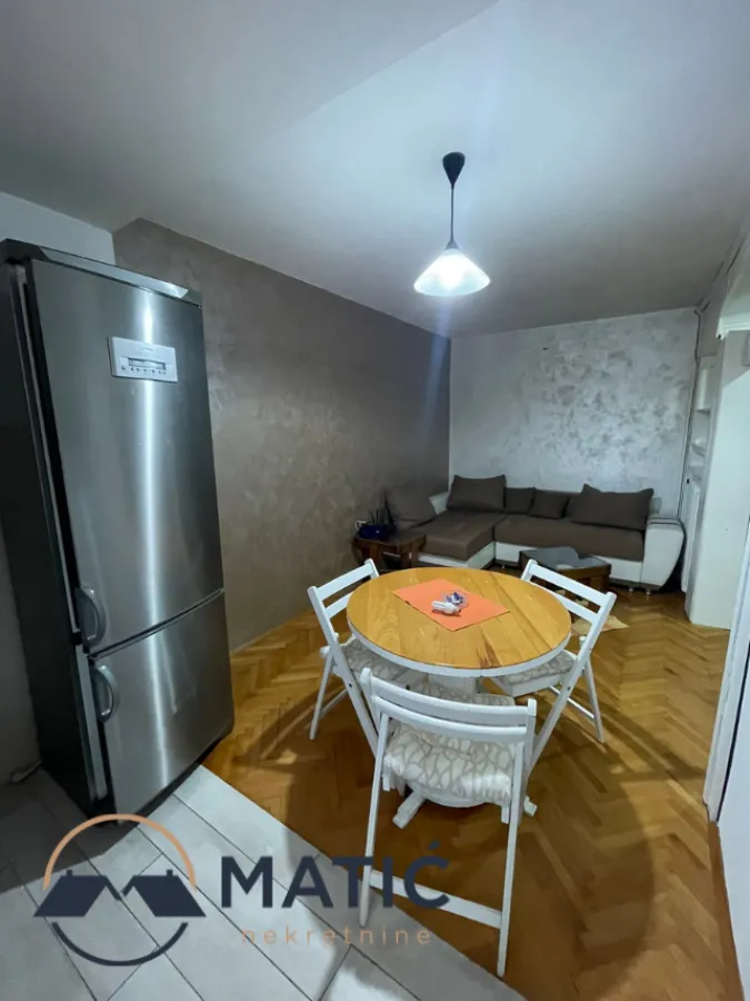 Izdavanje, dvosoban stan, 54m², Sajmište, Novi Sad