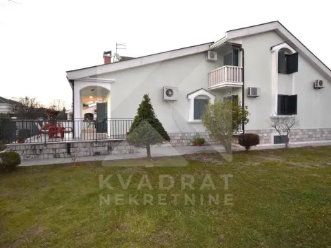 Prodaja, kuća, 370m², Zabjelo, Podgorica - image 46