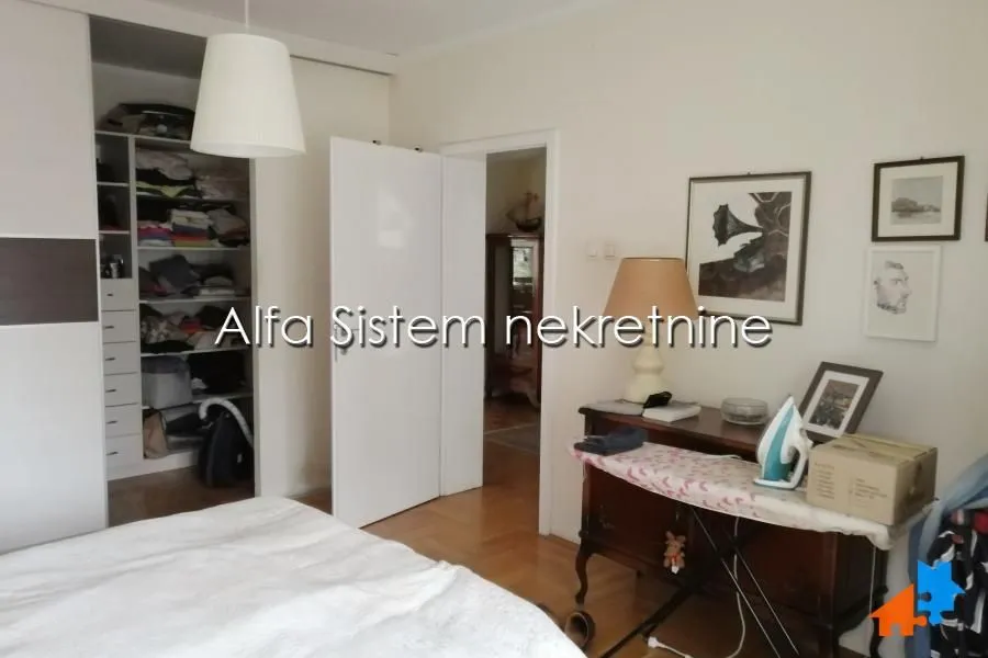 Rent, house, 400m², Voždovac Sve Podlokacije, Beograd