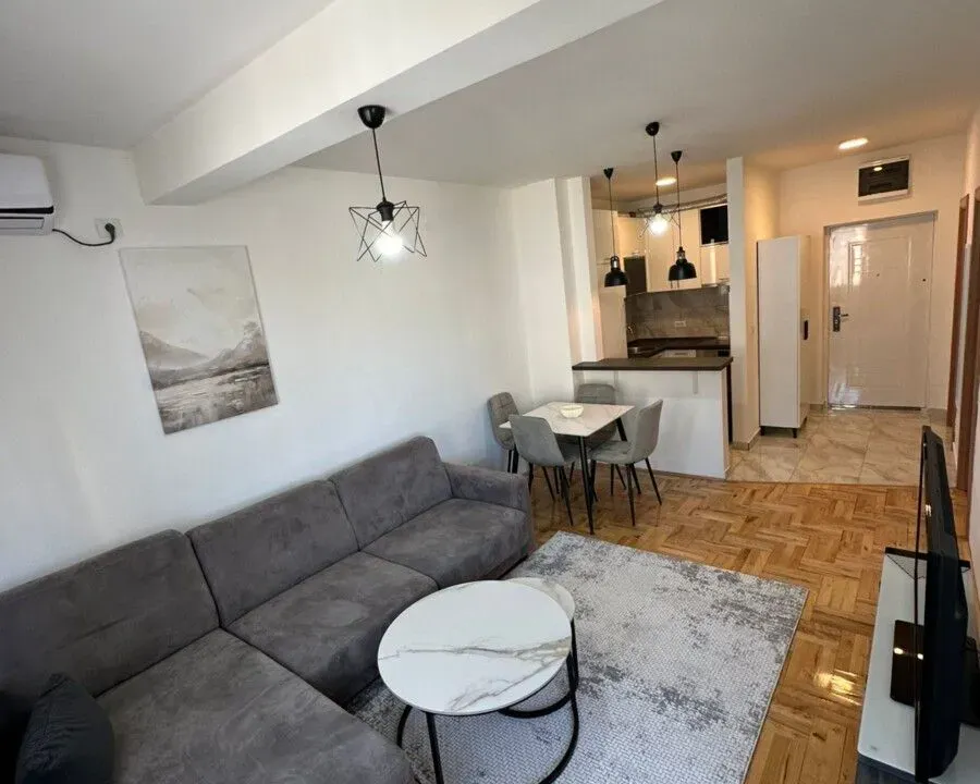 Izdavanje, jednosoban stan, 40m², Ljubović, Podgorica