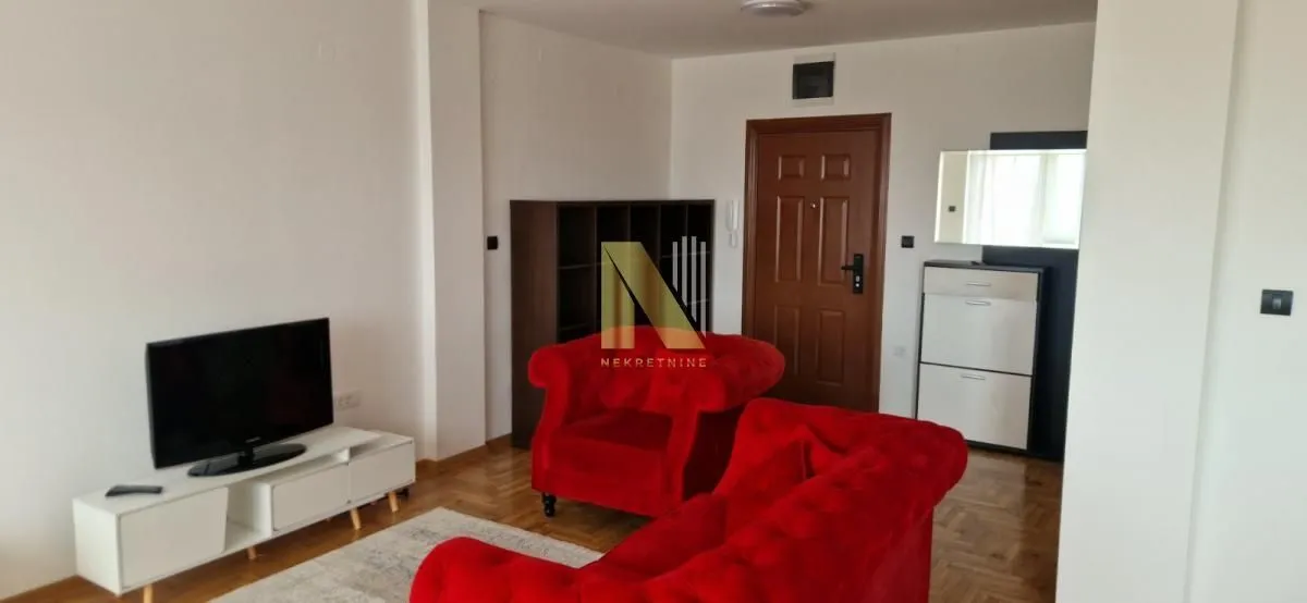 Izdavanje, dvosoban stan, 65m², Nova Detelinara, Novi Sad Sve Podlokacije