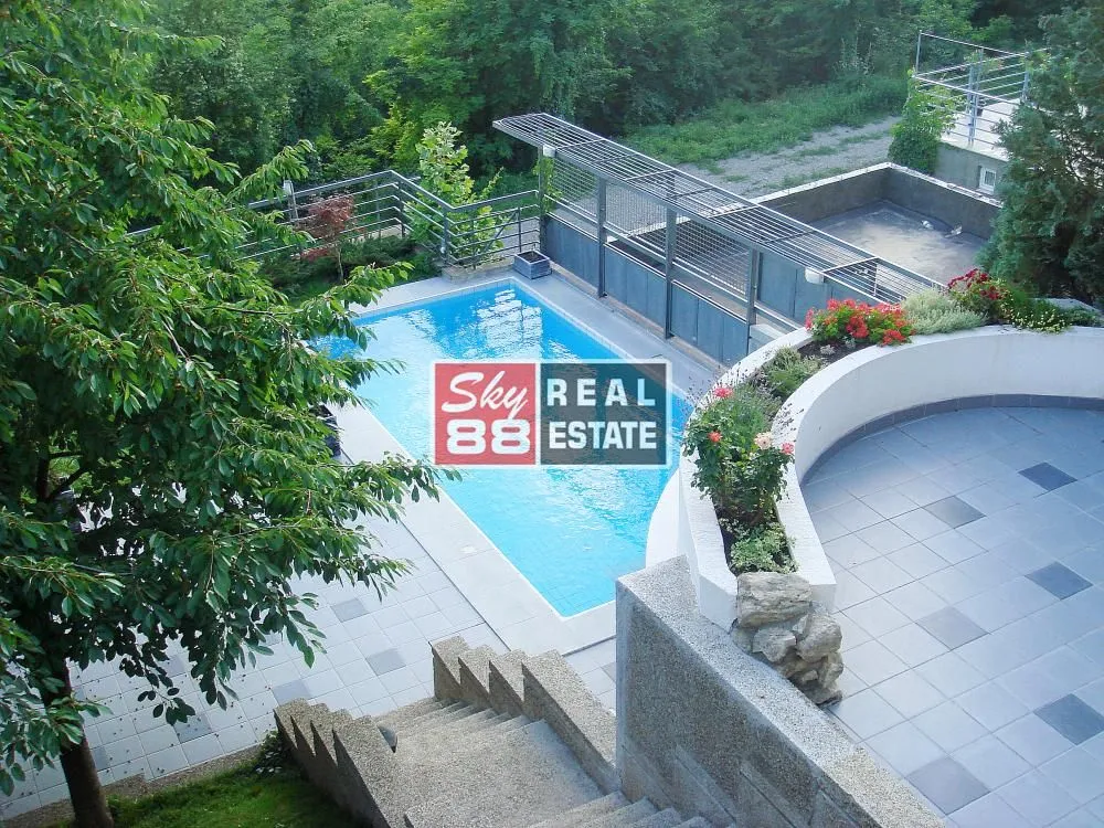 Rent, house, 450m², Savski Venac, Beograd