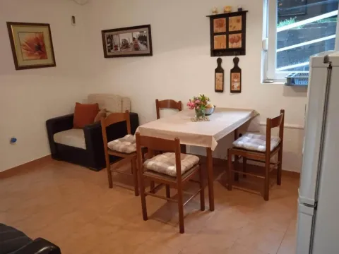 Sale, one bedroom apartment, 44m², Petrovac, Budva - image 9