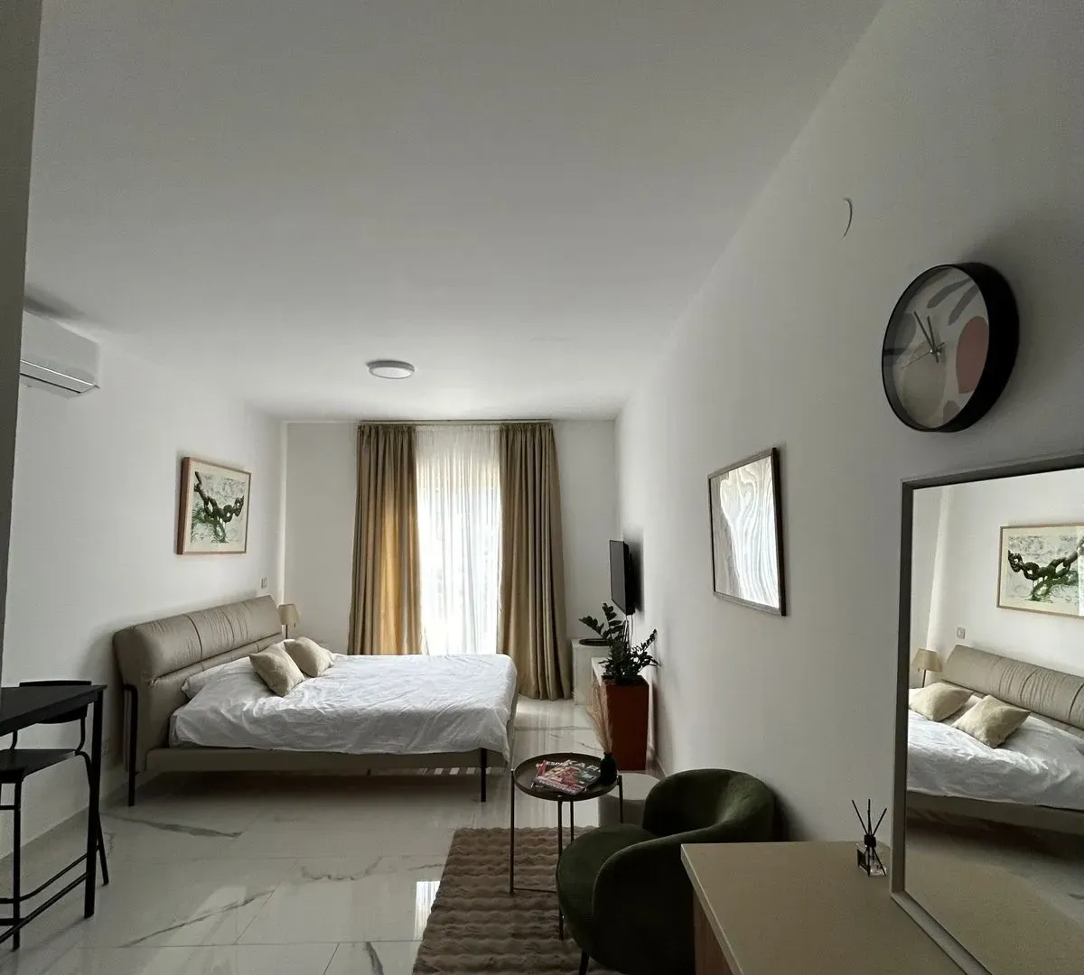 Izdavanje, garsonjera, 28m², Pržno, Budva