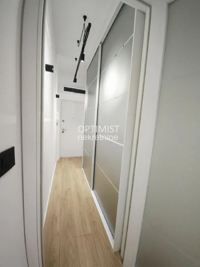 Prodaja, jednosoban stan, 27m², Stari Grad, Beograd