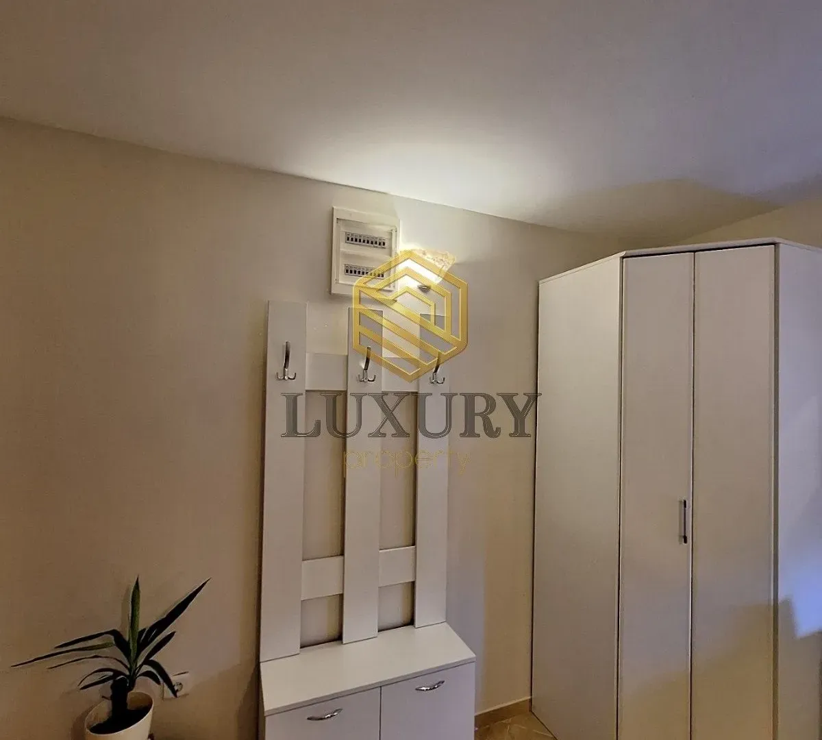 Izdavanje, jednosoban stan, 60m², Donja Gorica, Podgorica