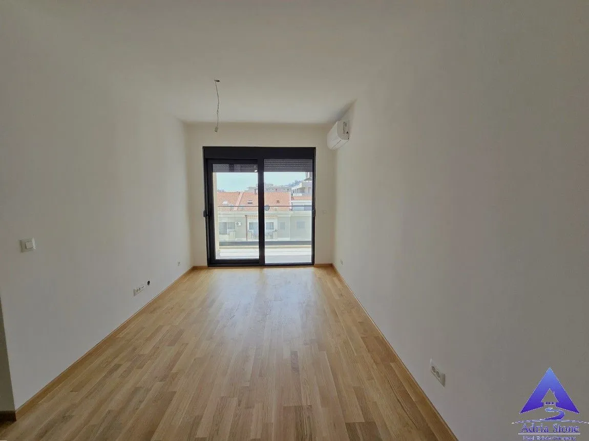Prodaja, jednosoban stan, 44m², Rozino, Budva