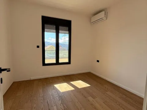 Prodaja, jednosoban stan, 47m², Donja Gorica, Podgorica - image 2