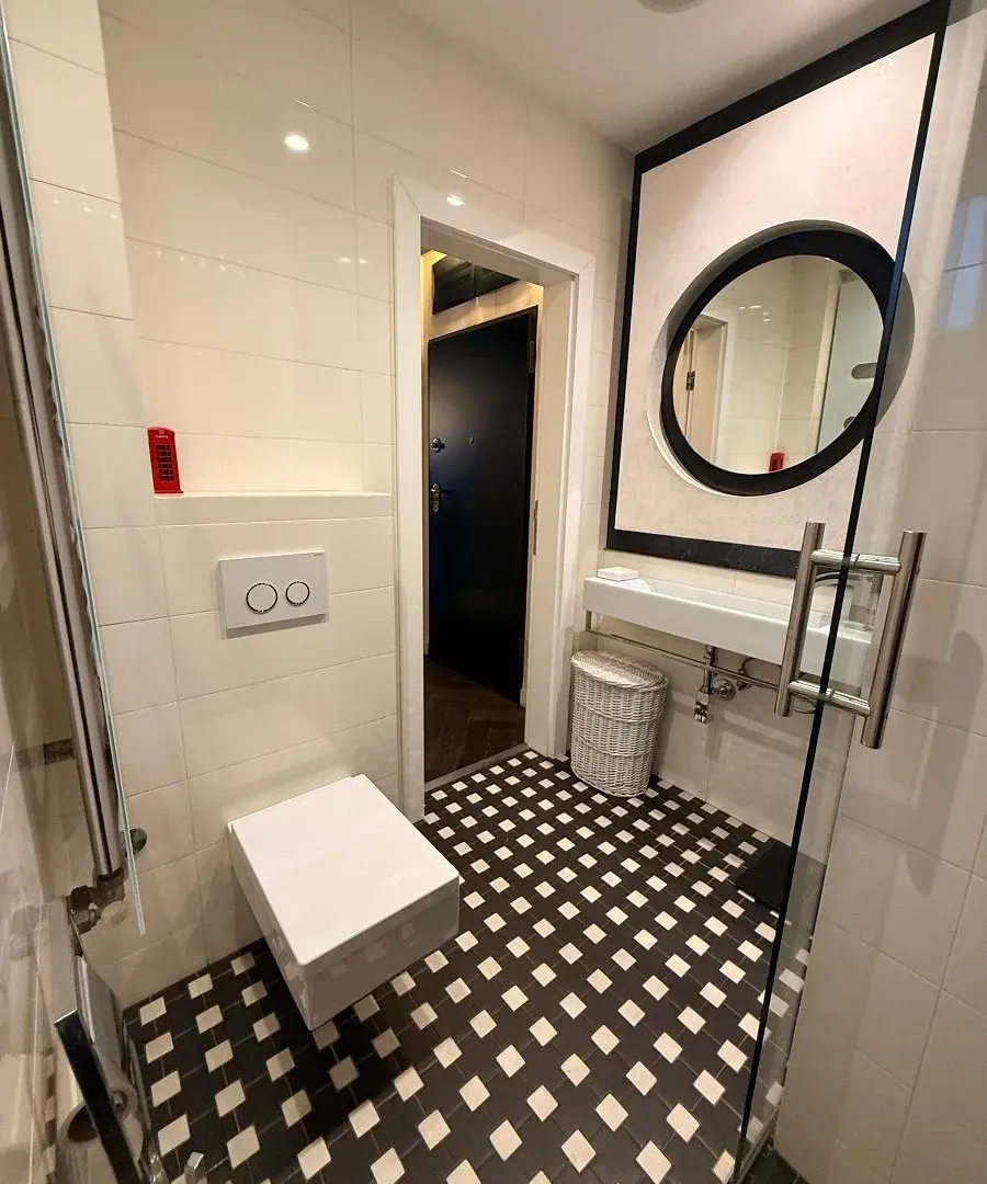Prodaja, četvorosoban stan, 117m², Crveni Krst, Beograd