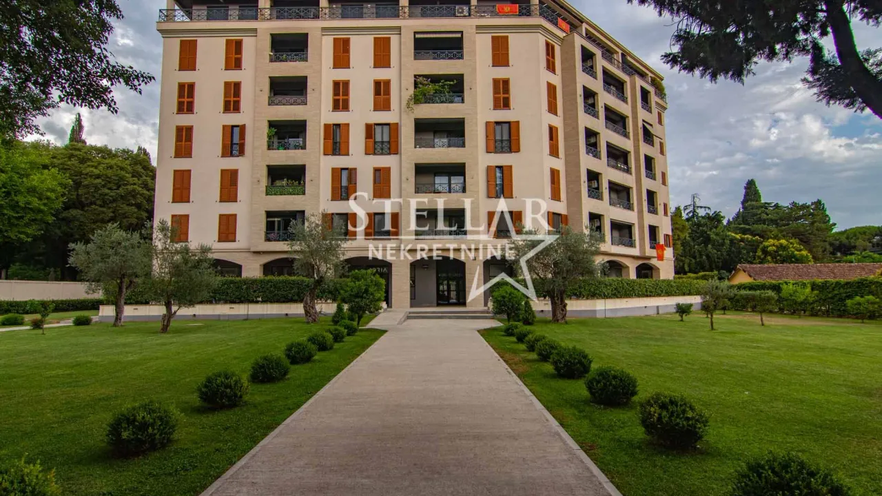 Izdavanje, jednosoban stan, 57m², Gorica C, Podgorica