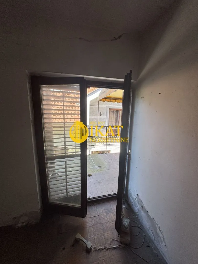 Sale, house, 240m², Savski Venac, Beograd