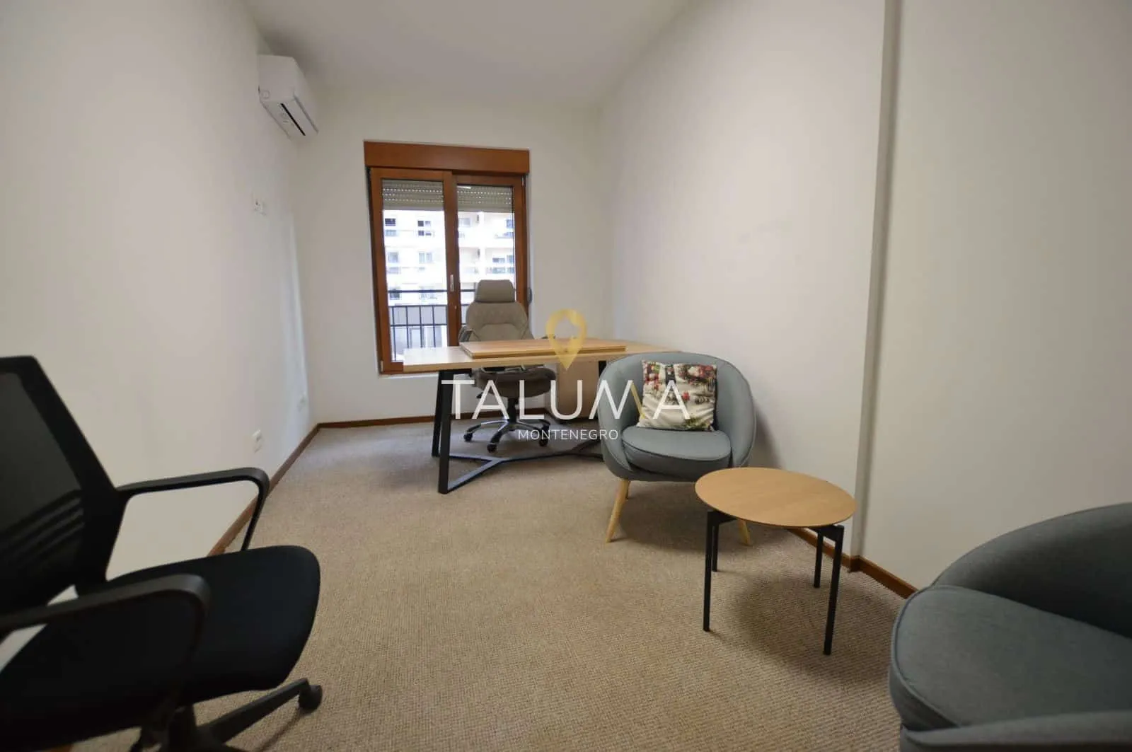 Rent, two bedroom apartment, 77m², City Kvart, Podgorica