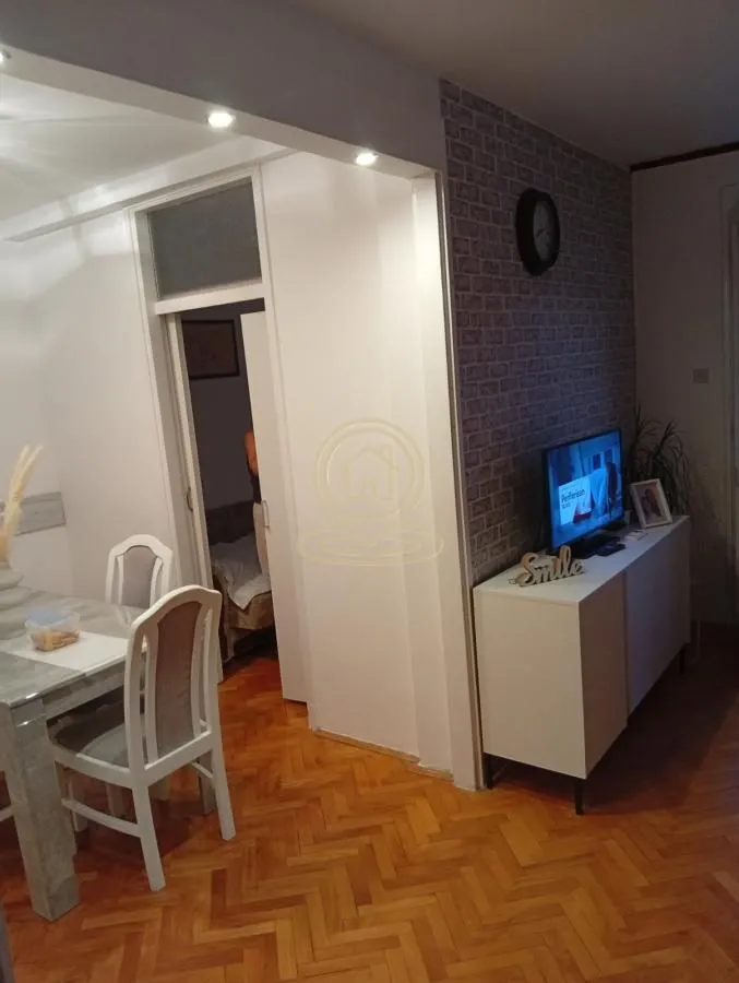 Sale, three bedroom apartment, 65m², Medijana, Niš