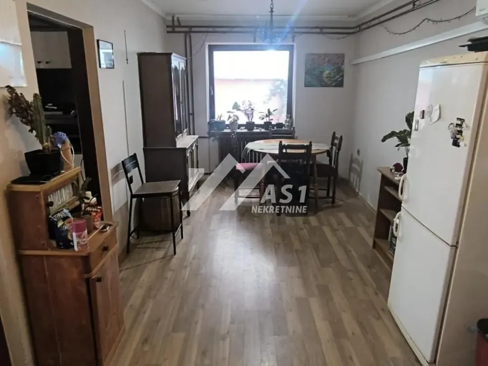 Izdavanje, kuća, 80m², Detelinara, Novi Sad Sve Podlokacije