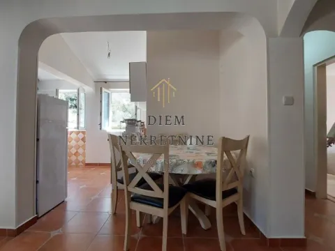 Rent, two bedroom apartment, 70m², Škaljari, Kotor - image 13