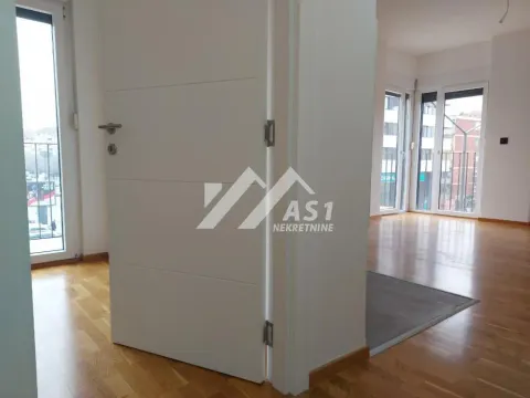 Izdavanje, dvosoban stan, 50m², Sajam, Novi Sad Sve Podlokacije - image 5