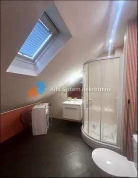 Rent, four bedroom apartment, 115m², Savski Venac, Beograd - image 24