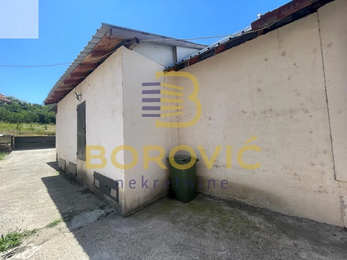 Prodaja, kuća, 150m², Veliki Mokri Lug, Zvezdara Sve Podlokacije