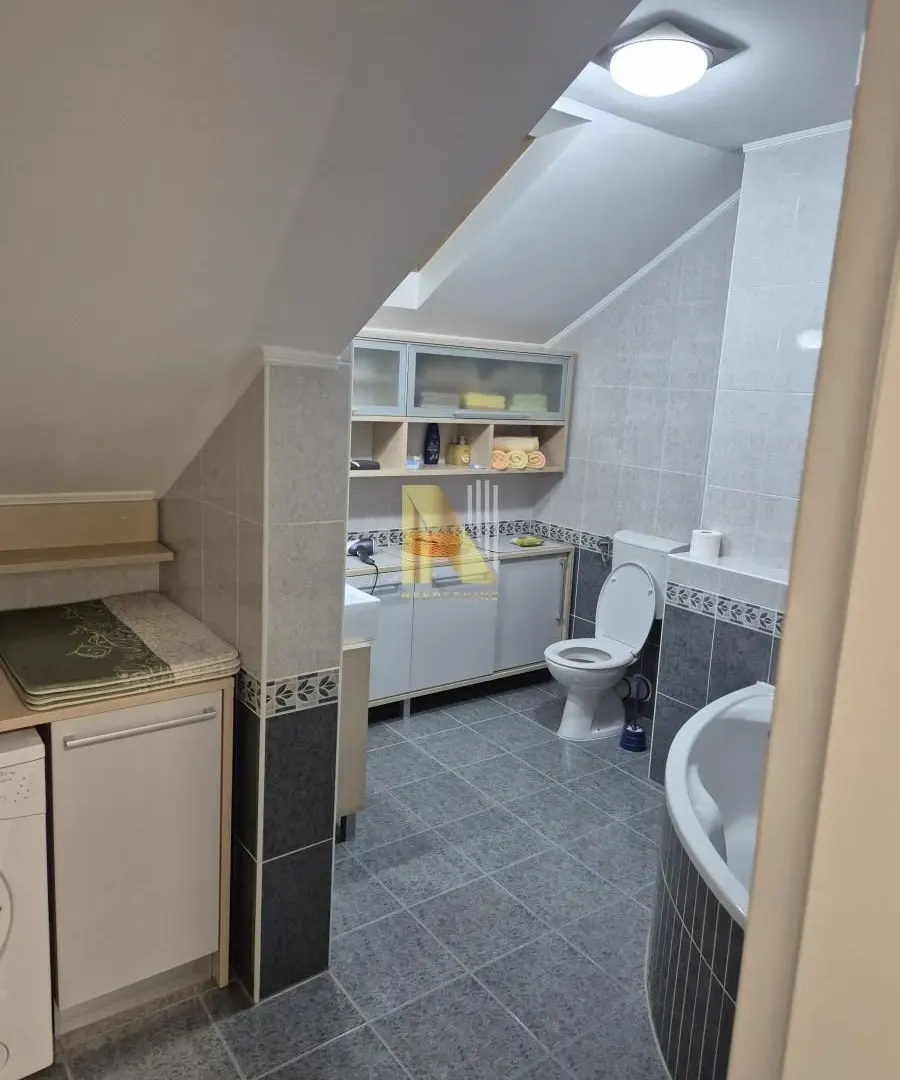 Prodaja, četvorosoban stan, 119m², Nova Detelinara, Novi Sad Sve Podlokacije