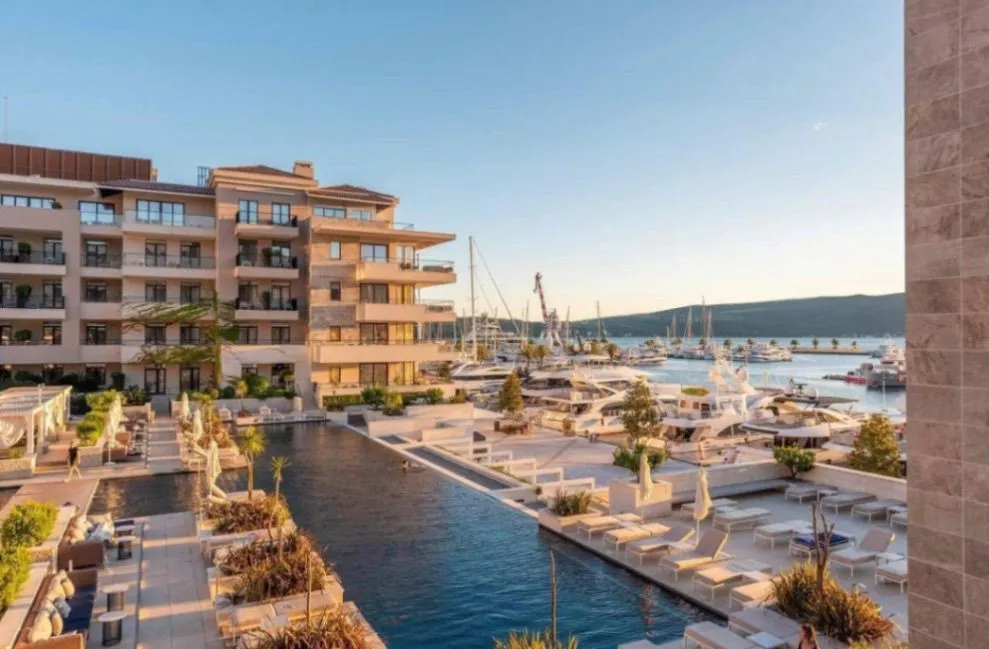 Sale, one bedroom apartment, 80m², Porto Montenegro, Tivat