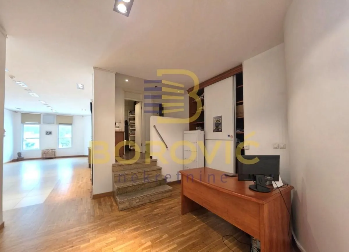 Sale, office space, 97m², Stari Grad, Beograd